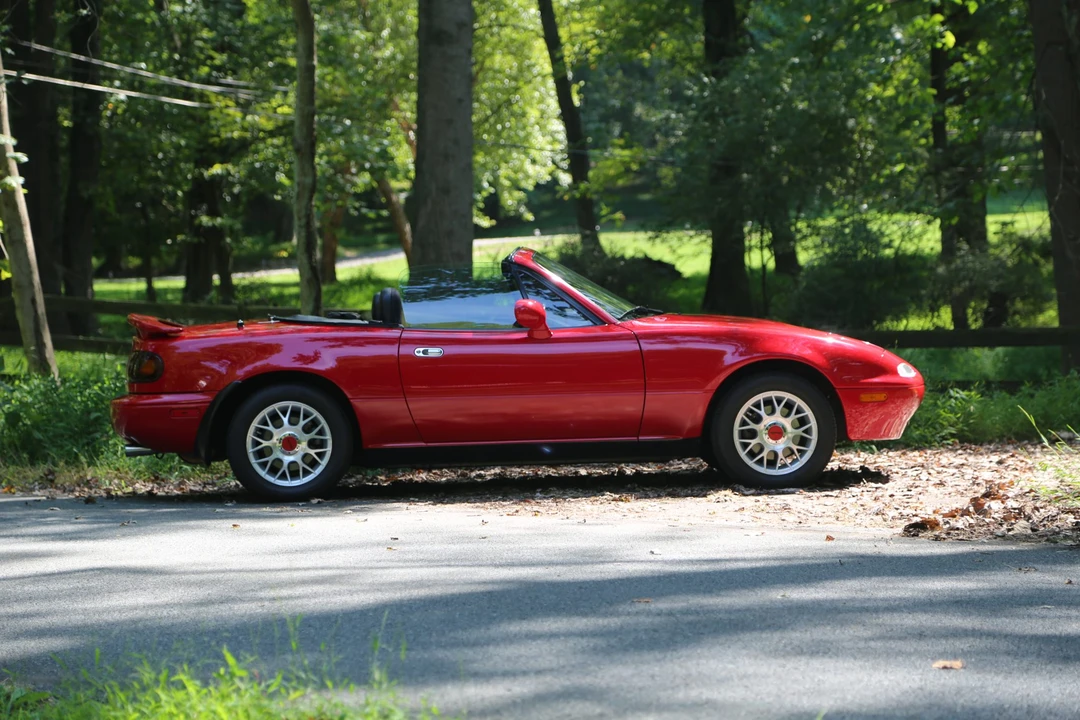 1994 Mazda NA MX-5 Miata - Image 13 of 31
