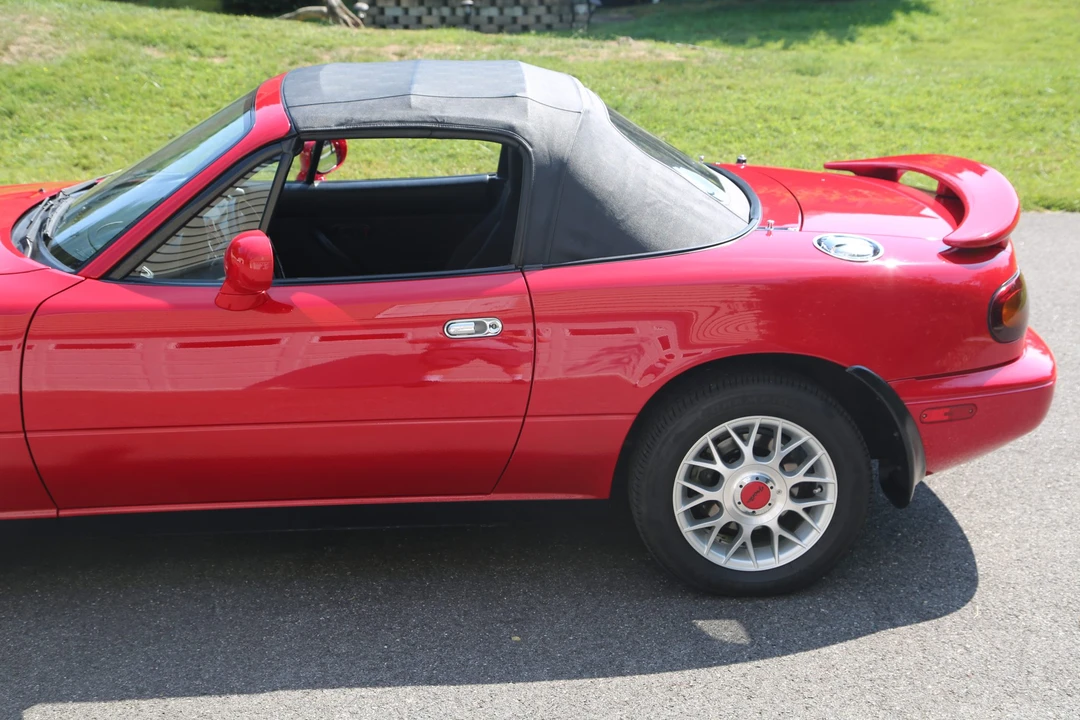 1994 Mazda NA MX-5 Miata - Image 27 of 31