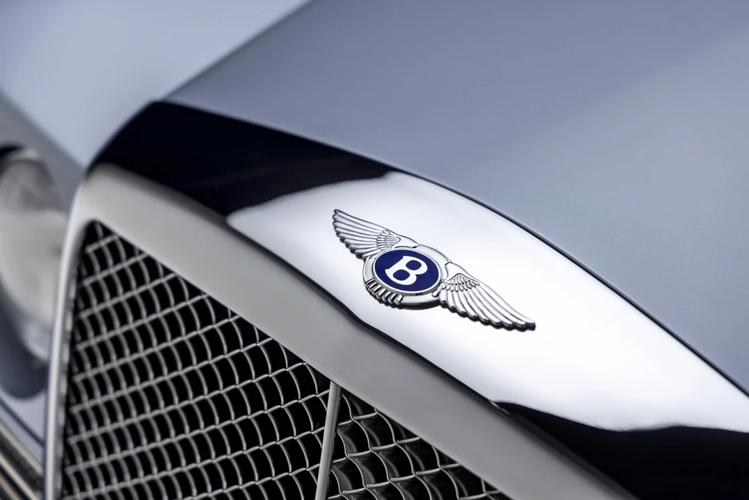 1999 Bentley Azure 1st Gen - Image 15 of 31
