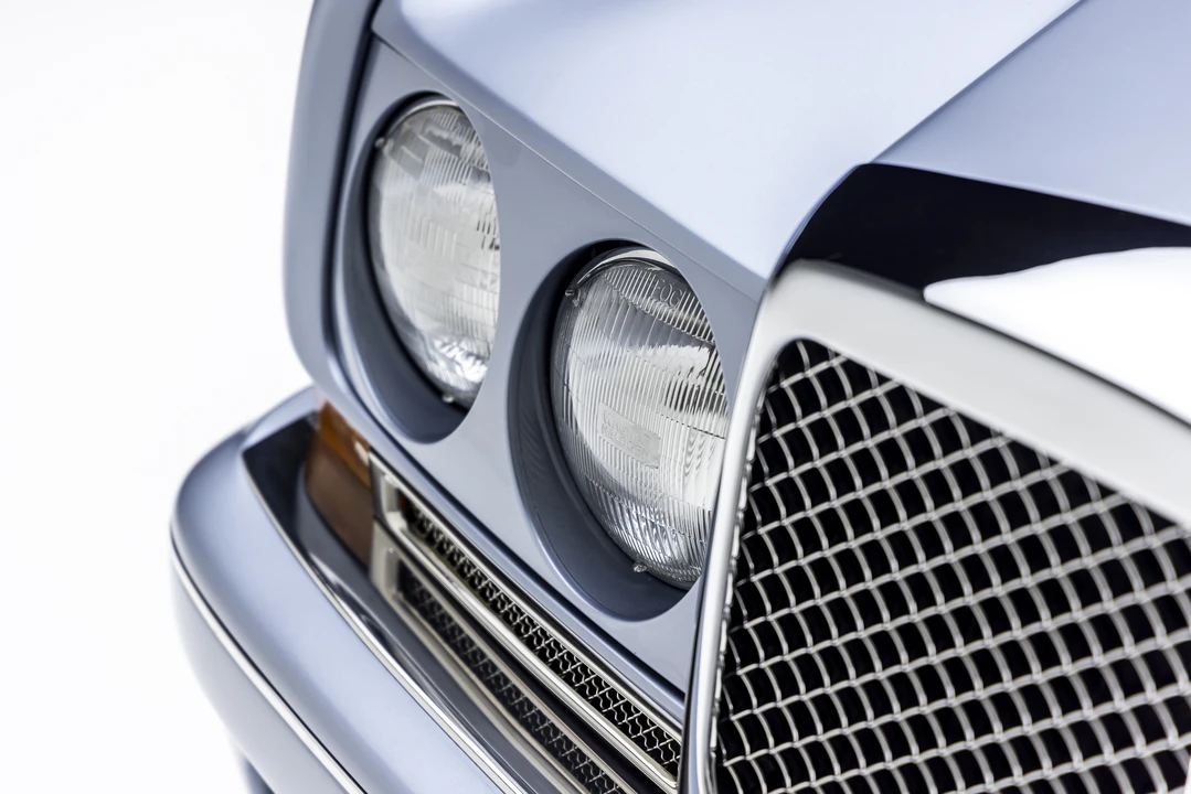 1999 Bentley Azure 1st Gen - Image 14 of 31