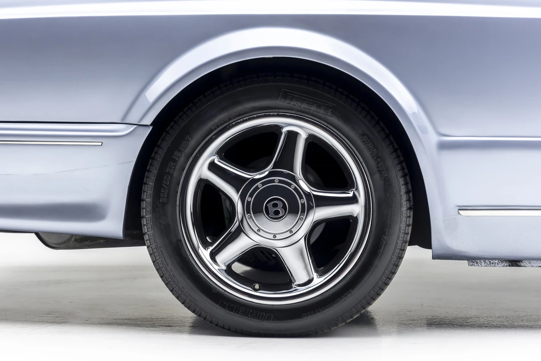 1999 Bentley Azure 1st Gen - Image 28 of 31