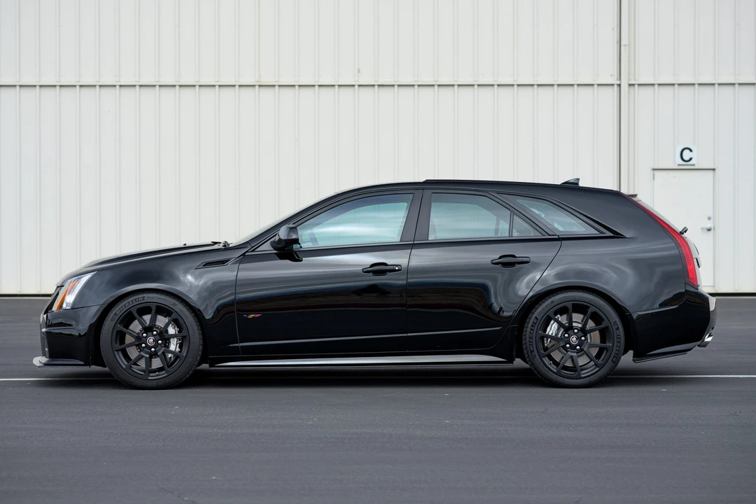2013 Cadillac CTS-V 2nd Gen - Image 3 of 31