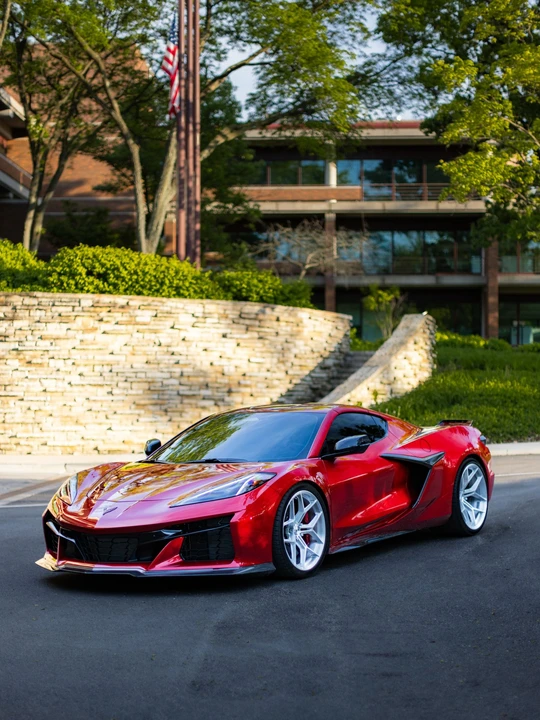 Chevrolet Corvette C8 E-Ray - Image 5 of 9
