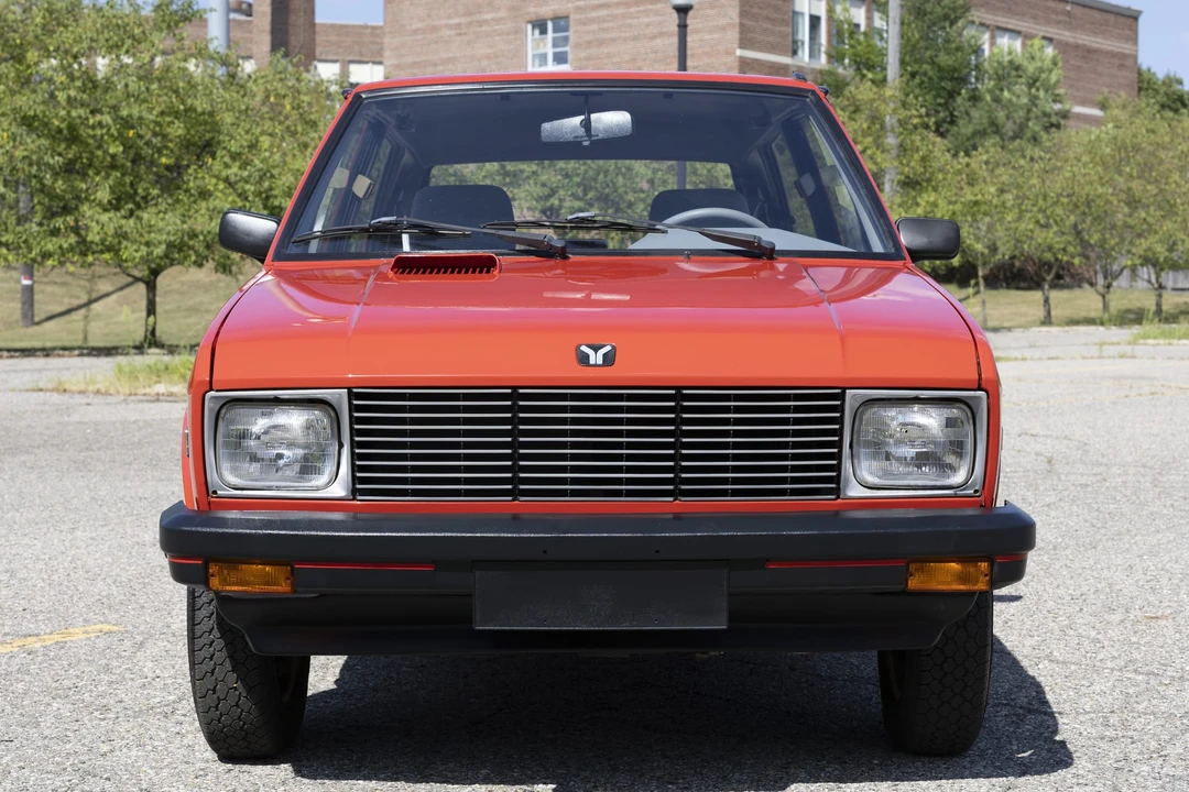 1990 Yugo - Image 3 of 31