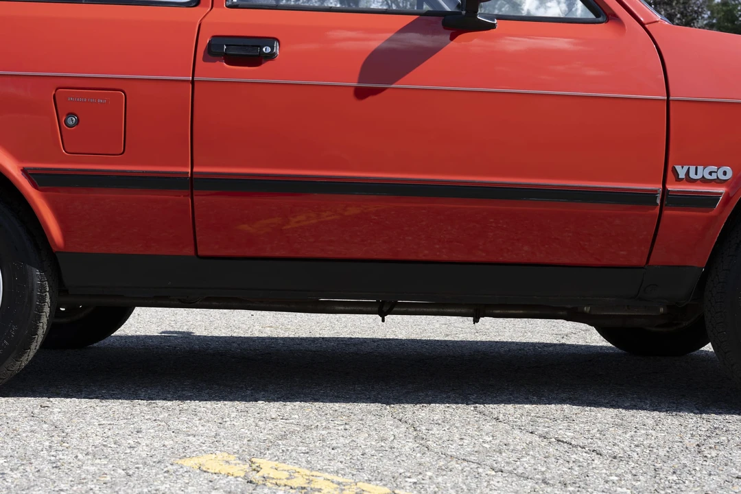 1990 Yugo - Image 19 of 31
