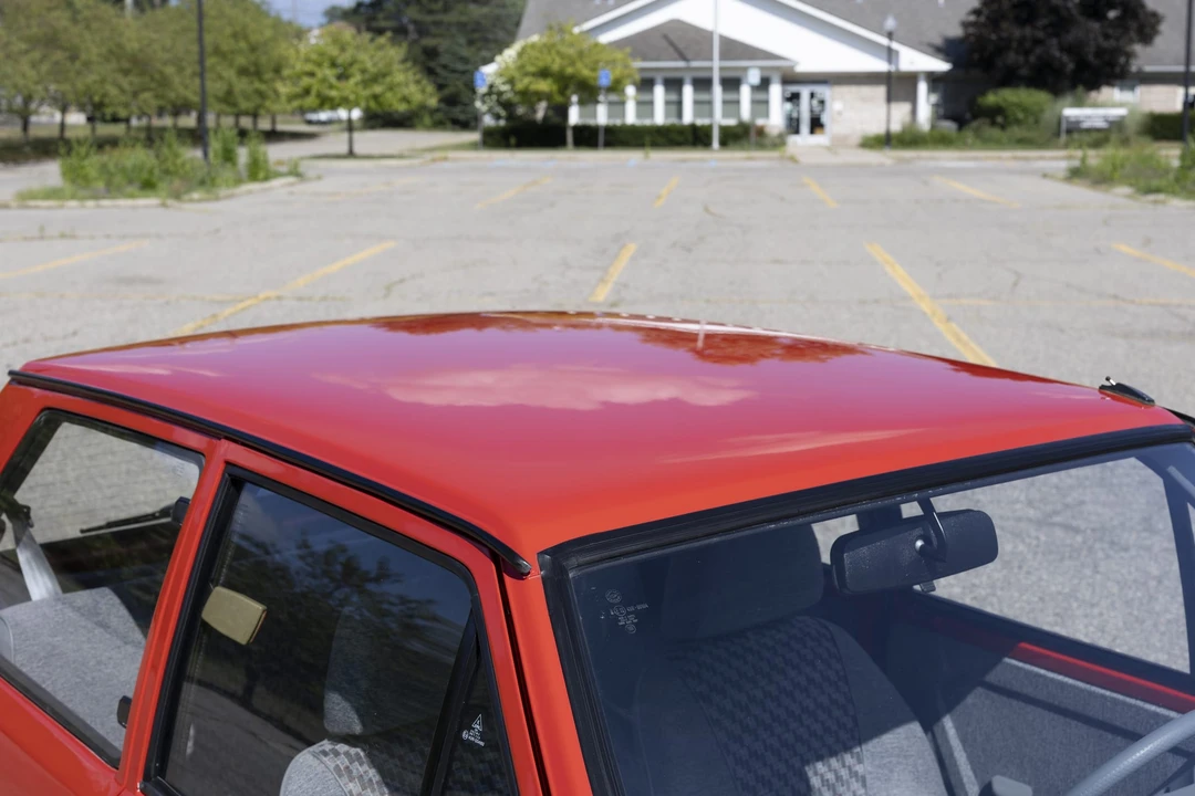 1990 Yugo - Image 23 of 31