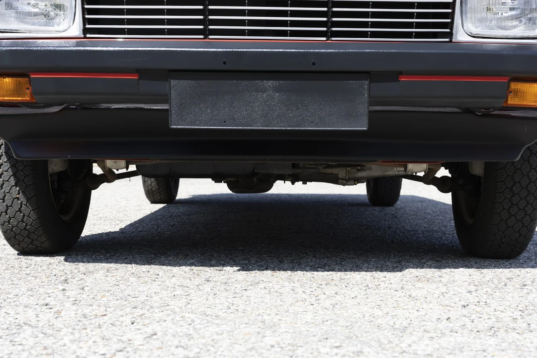 1990 Yugo - Image 22 of 31