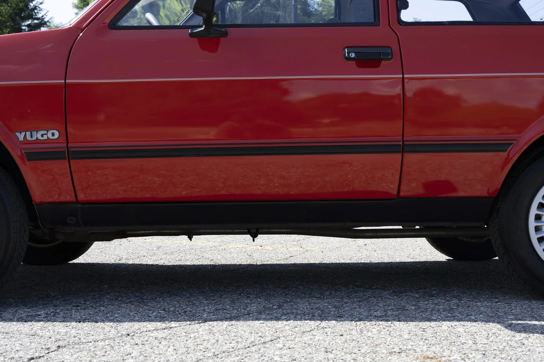 1990 Yugo - Image 21 of 31