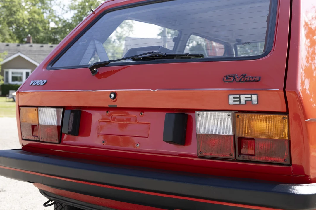 1990 Yugo - Image 17 of 31