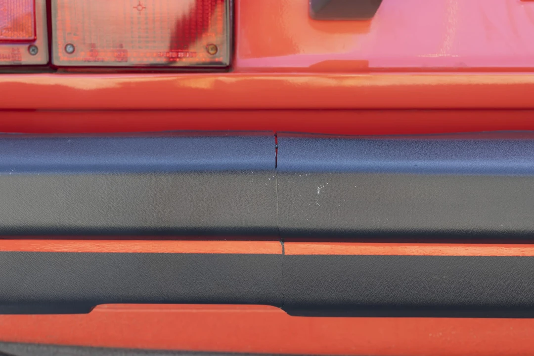 1990 Yugo - Image 25 of 31