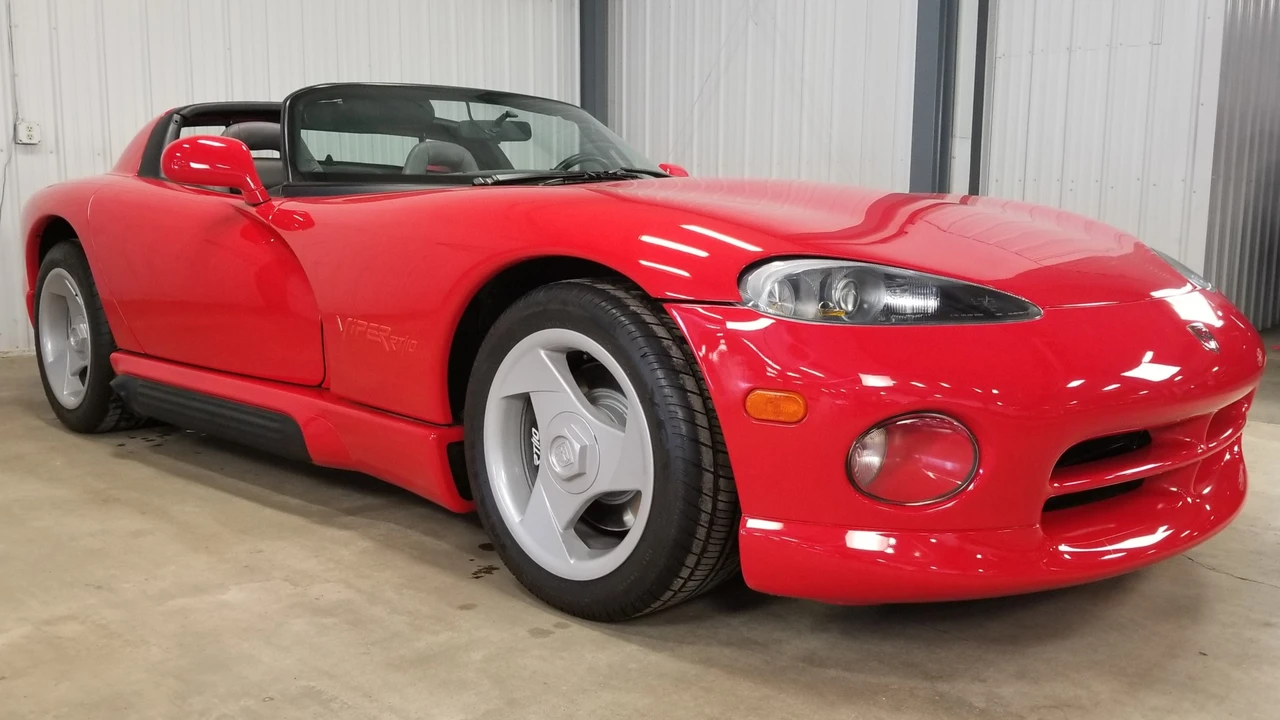 1994 Dodge Viper 1st Gen - Image 2 of 31
