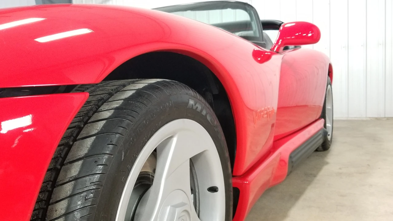 1994 Dodge Viper 1st Gen - Image 27 of 31