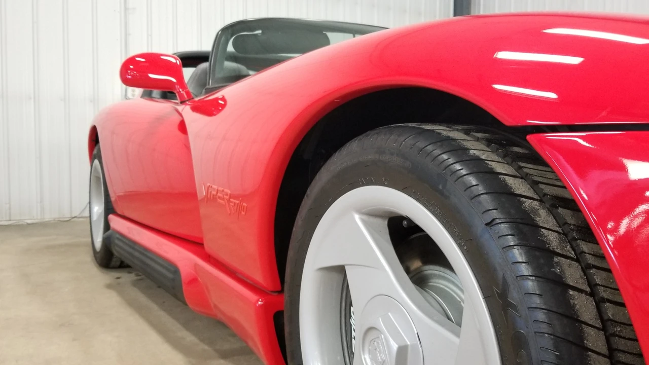 1994 Dodge Viper 1st Gen - Image 28 of 31