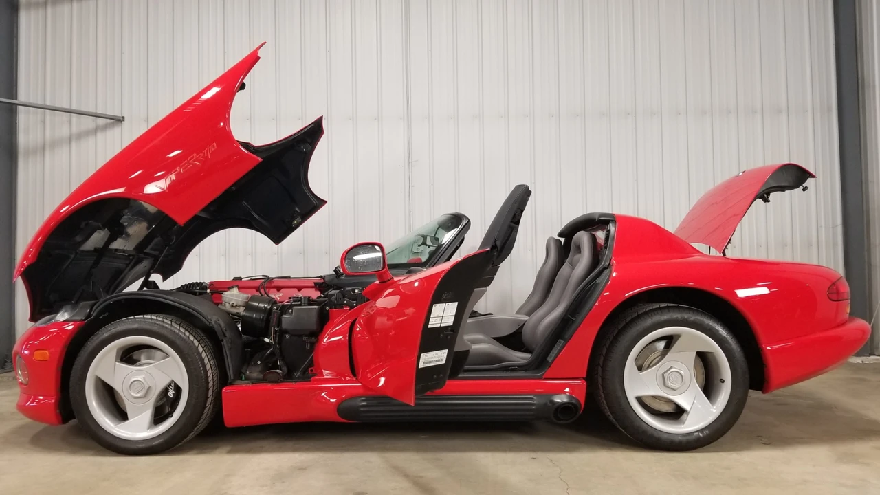 1994 Dodge Viper 1st Gen - Image 19 of 31