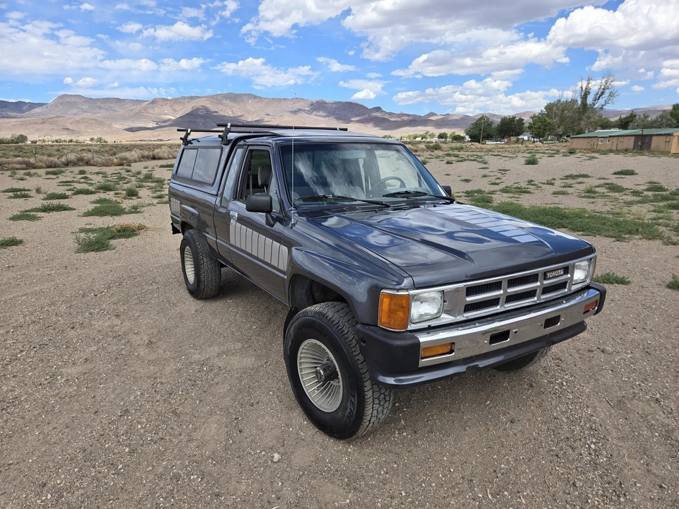 1984 Toyota Hilux 4th Gen - Image 7 of 31