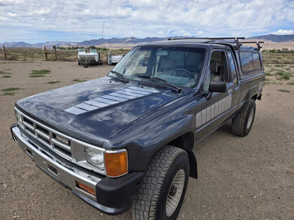 1984 Toyota Hilux 4th Gen - Image 3 of 31