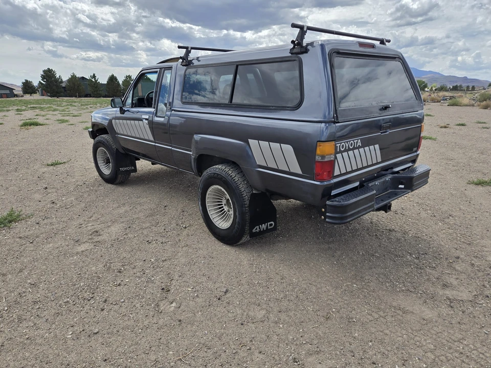 1984 Toyota Hilux 4th Gen - Image 14 of 31