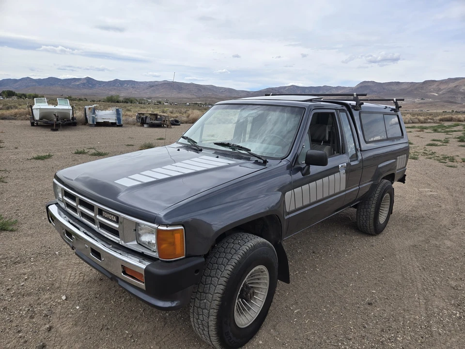 1984 Toyota Hilux 4th Gen - Image 4 of 31
