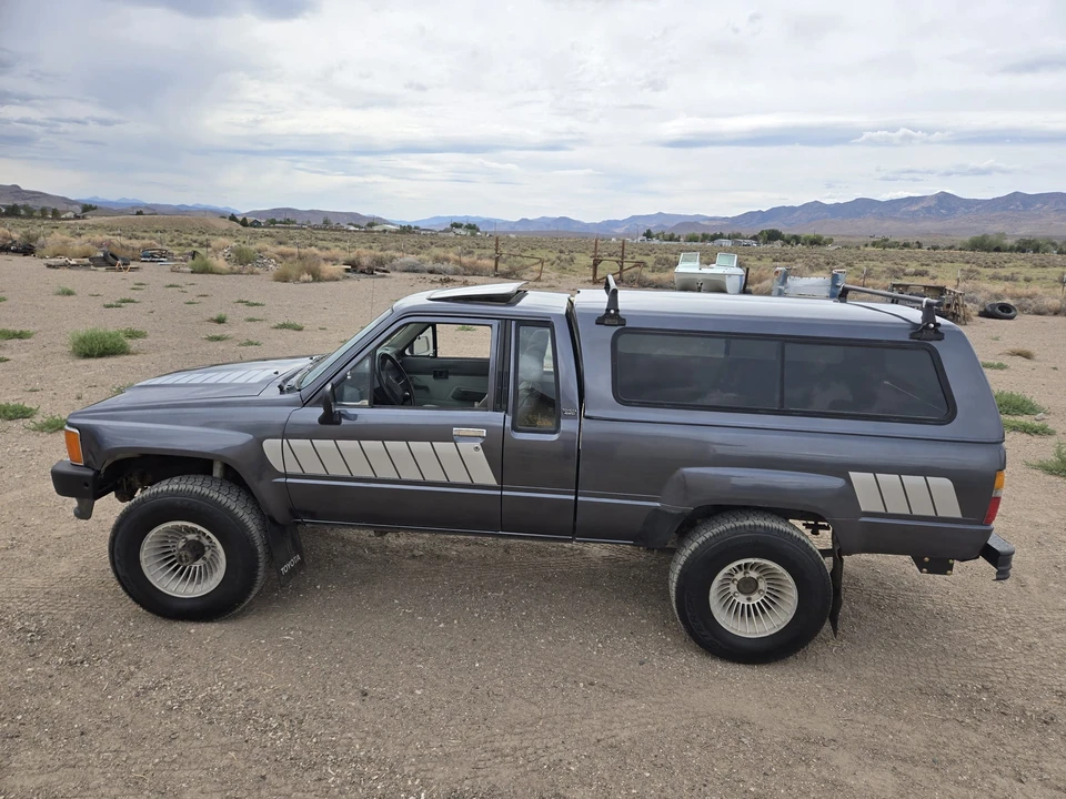 1984 Toyota Hilux 4th Gen - Image 15 of 31