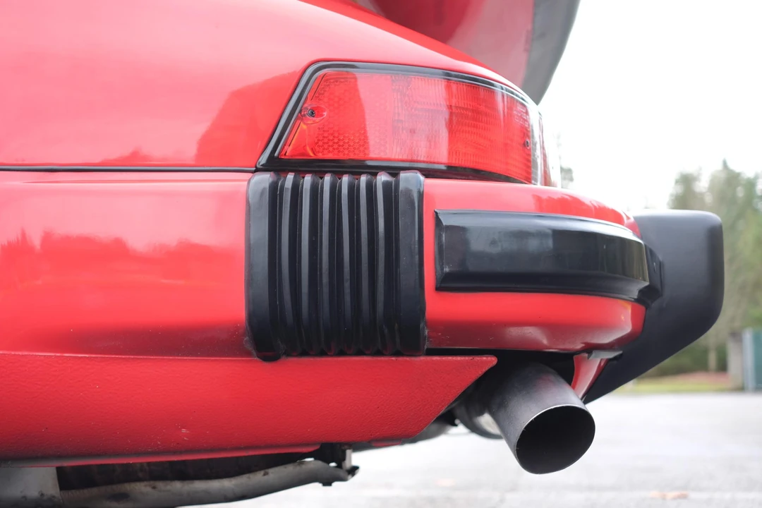 1988 Porsche 911 Carrera 3.2 - Image 29 of 31