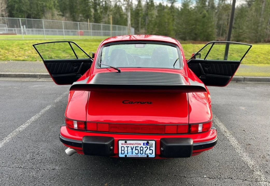 1988 Porsche 911 Carrera 3.2 - Image 20 of 31