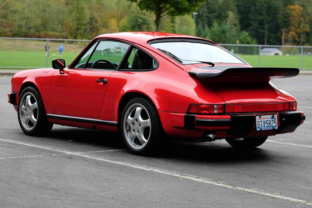 1988 Porsche 911 Carrera 3.2 - Image 15 of 31