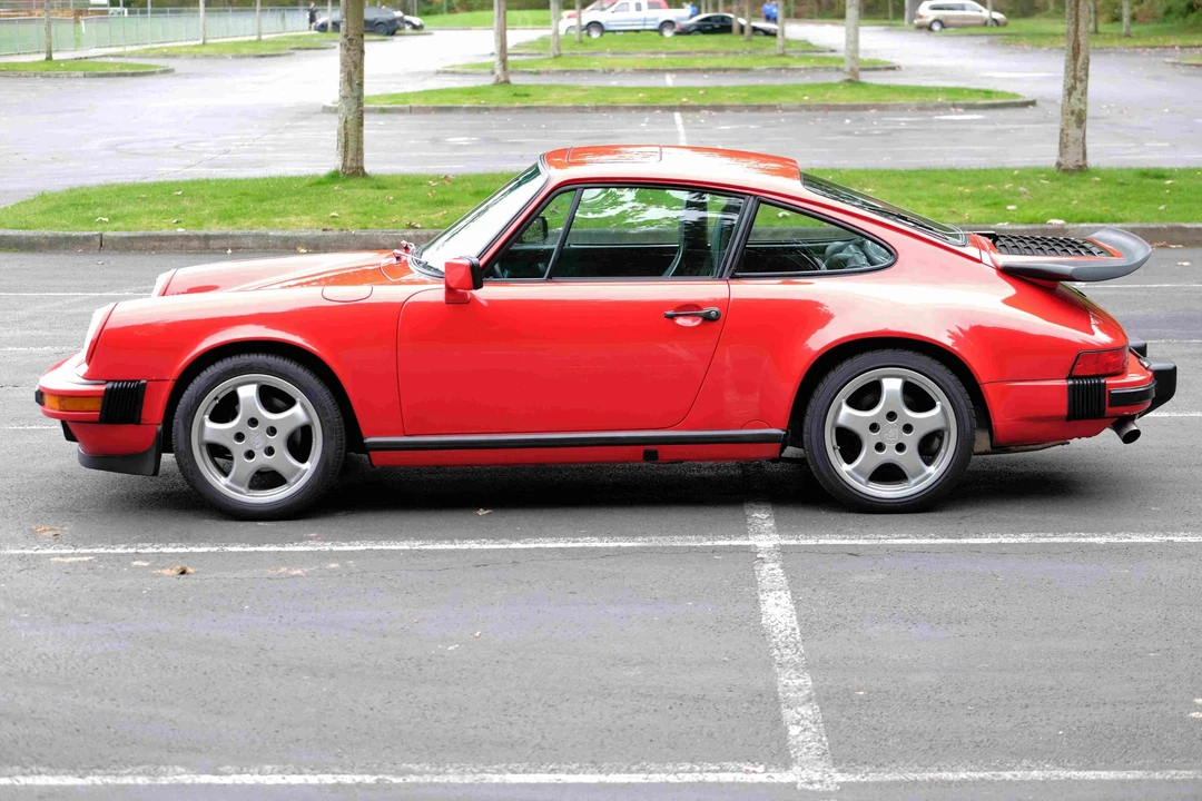 1988 Porsche 911 Carrera 3.2 - Image 18 of 31