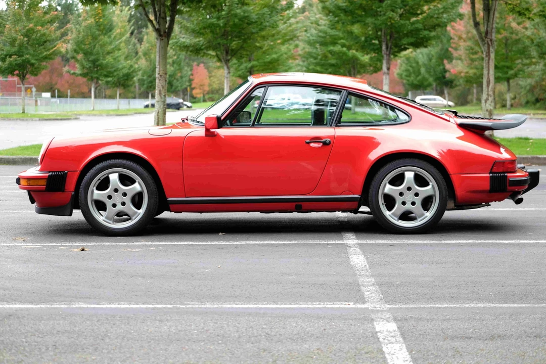 1988 Porsche 911 Carrera 3.2 - Image 19 of 31