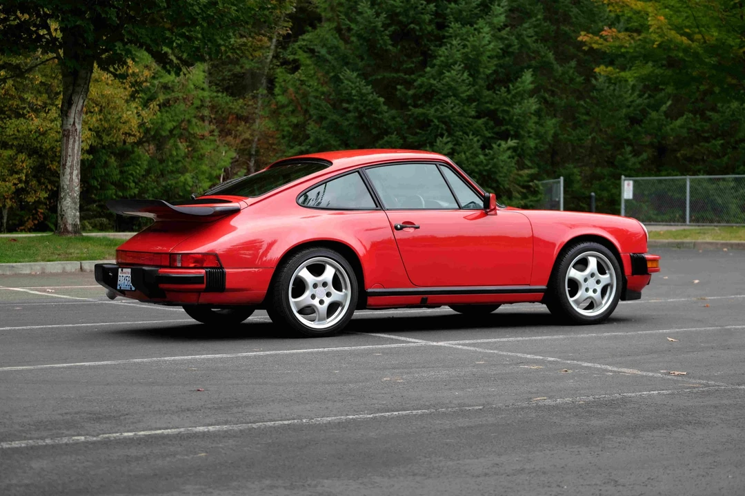 1988 Porsche 911 Carrera 3.2 - Image 7 of 31