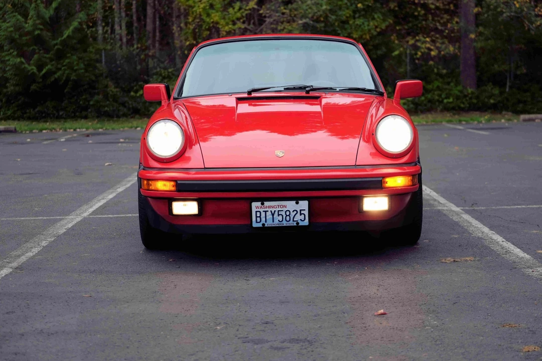 1988 Porsche 911 Carrera 3.2 - Image 3 of 31