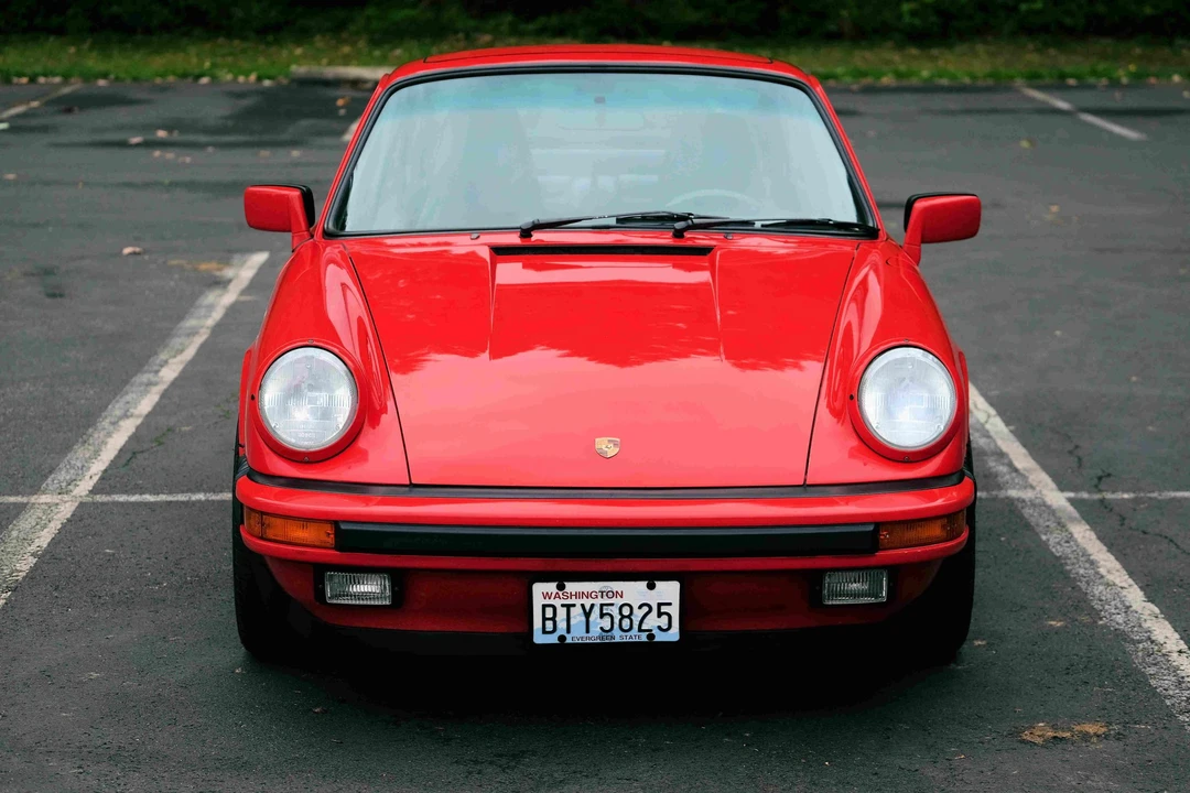 1988 Porsche 911 Carrera 3.2 - Image 2 of 31