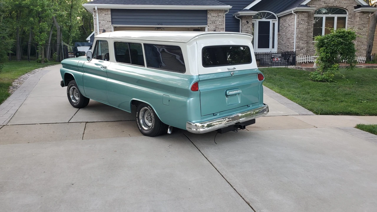 1965 Chevrolet Suburban 5th Gen - Image 7 of 31