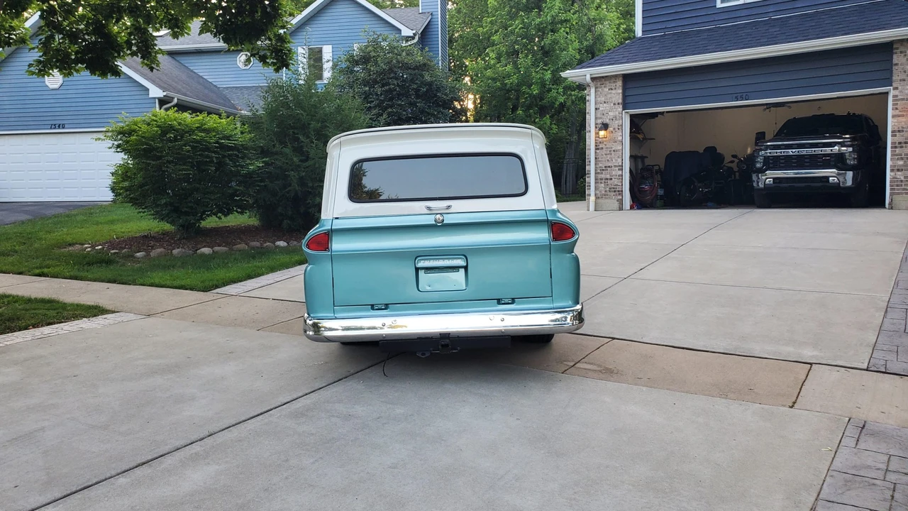 1965 Chevrolet Suburban 5th Gen - Image 8 of 31