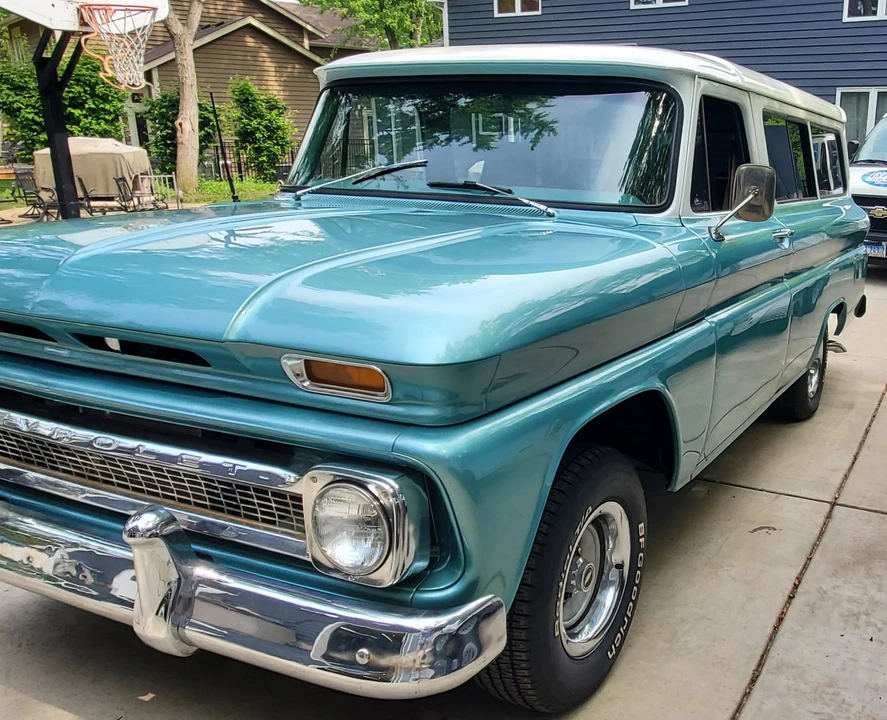 1965 Chevrolet Suburban 5th Gen - Image 29 of 31