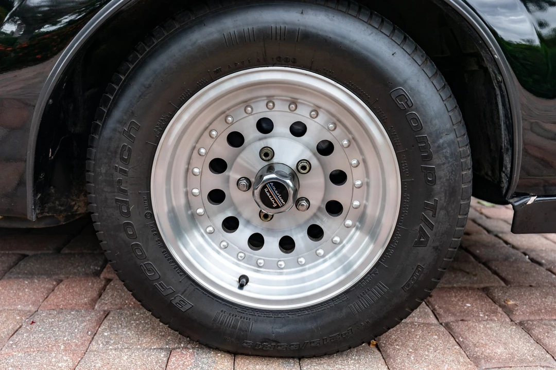 1986 Buick Grand National - Image 30 of 31