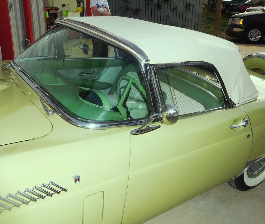 1956 Ford Thunderbird 1st Gen - Image 12 of 31