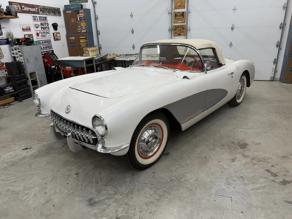 1957 Chevrolet Corvette C1 - Image 12 of 31