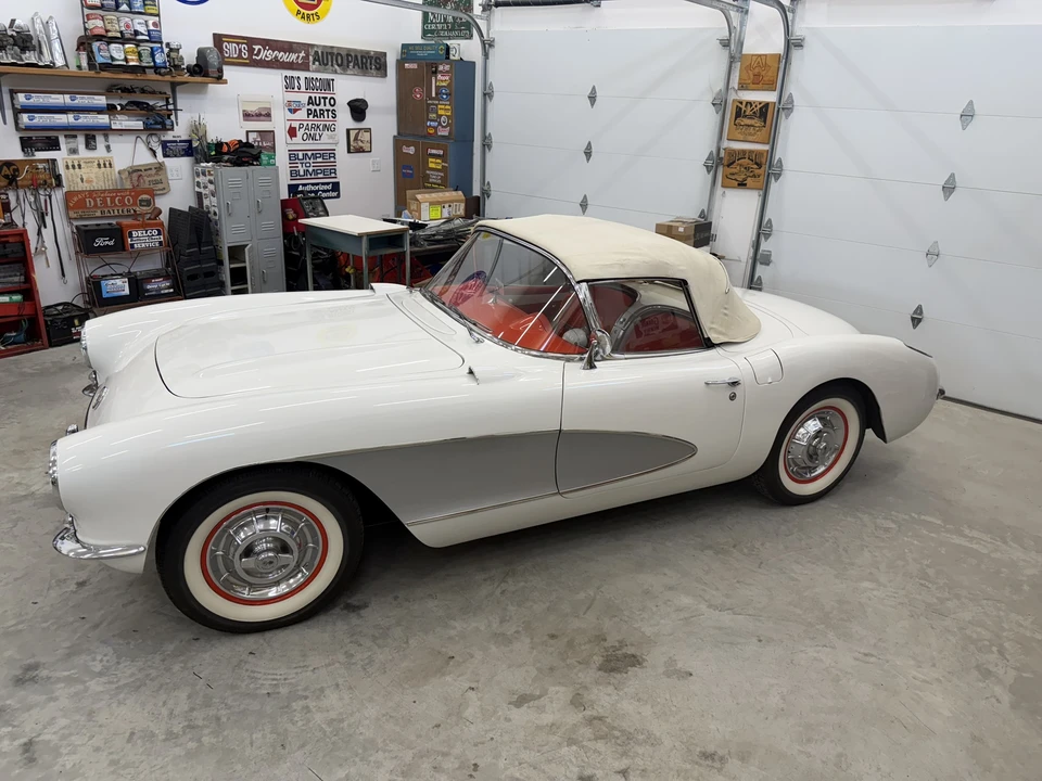 1957 Chevrolet Corvette C1 - Image 14 of 31