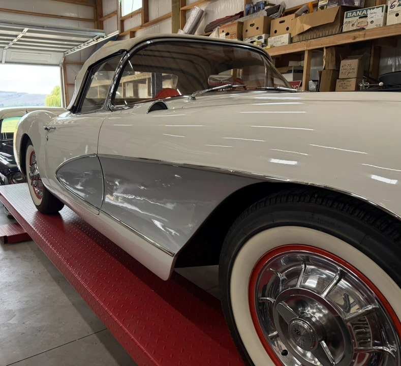 1957 Chevrolet Corvette C1 - Image 18 of 31