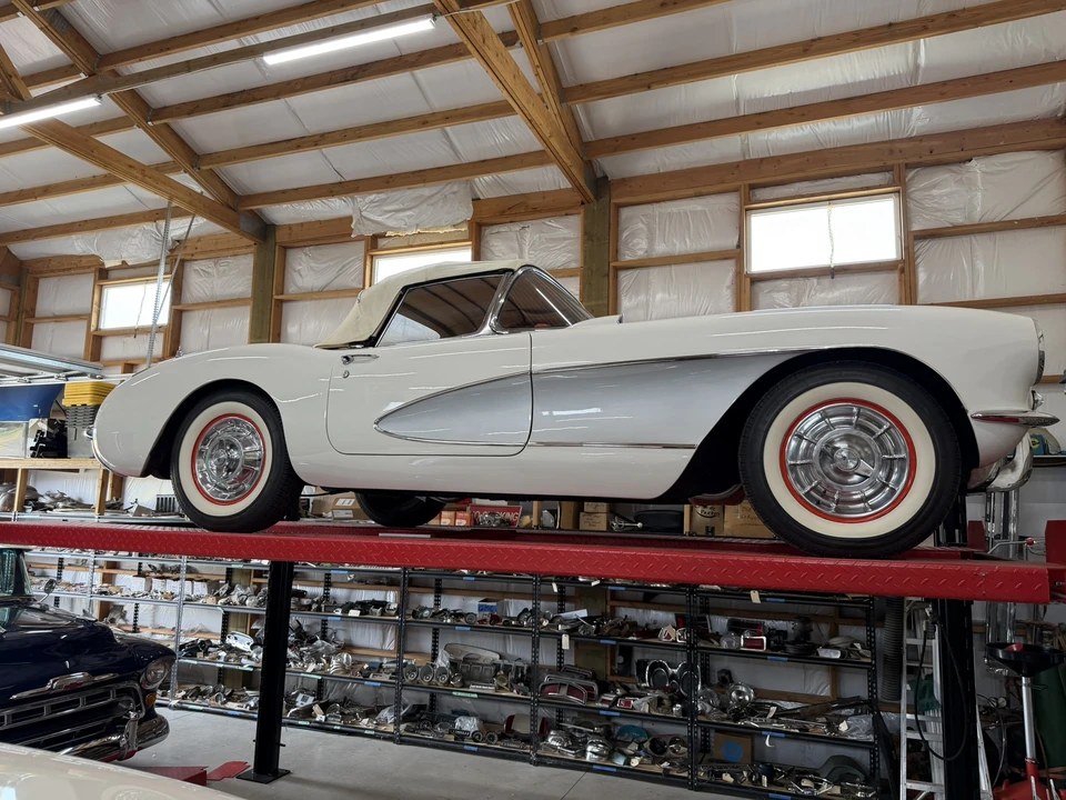 1957 Chevrolet Corvette C1 - Image 17 of 31