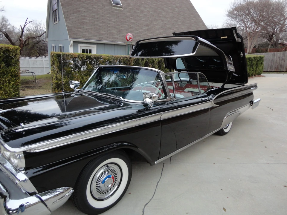 1959 Ford Galaxie 1st Gen - Image 28 of 31