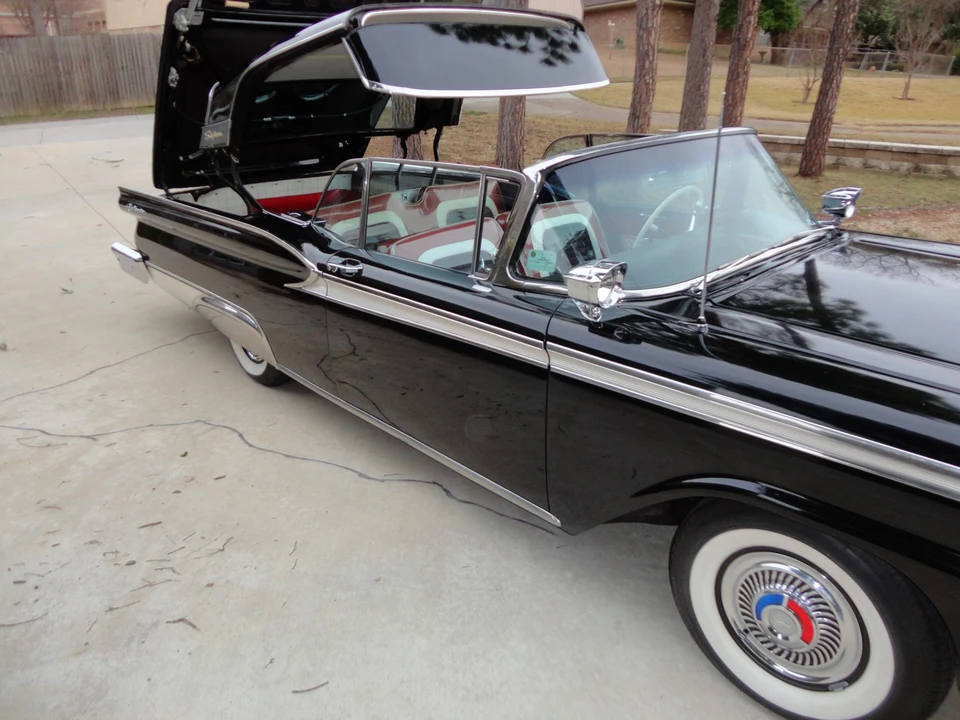 1959 Ford Galaxie 1st Gen - Image 29 of 31