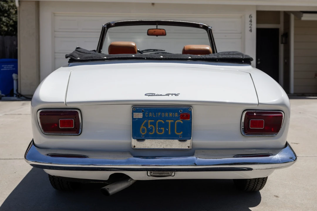 1965 Alfa Romeo - Image 20 of 31