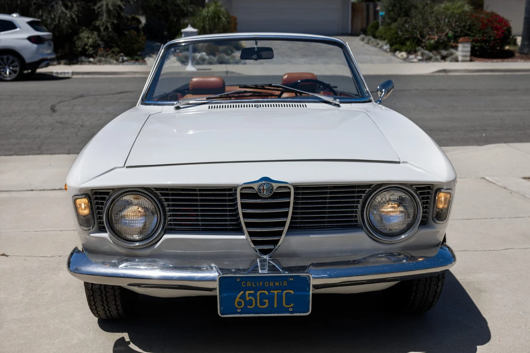 1965 Alfa Romeo - Image 19 of 31