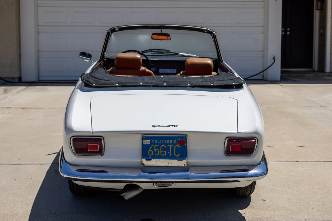 1965 Alfa Romeo - Image 7 of 31