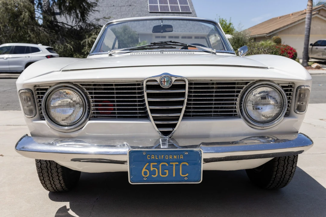 1965 Alfa Romeo - Image 18 of 31