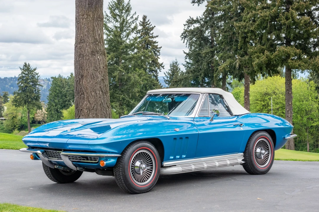 1965 Chevrolet Corvette C2 - Image 17 of 31