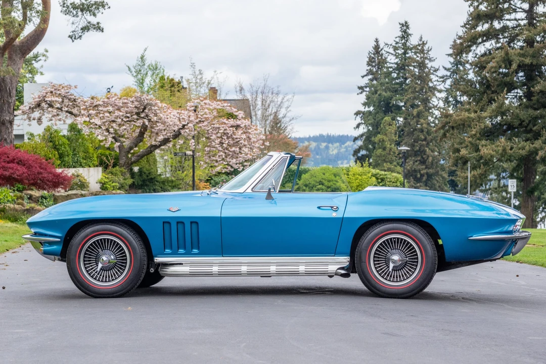 1965 Chevrolet Corvette C2 - Image 11 of 31