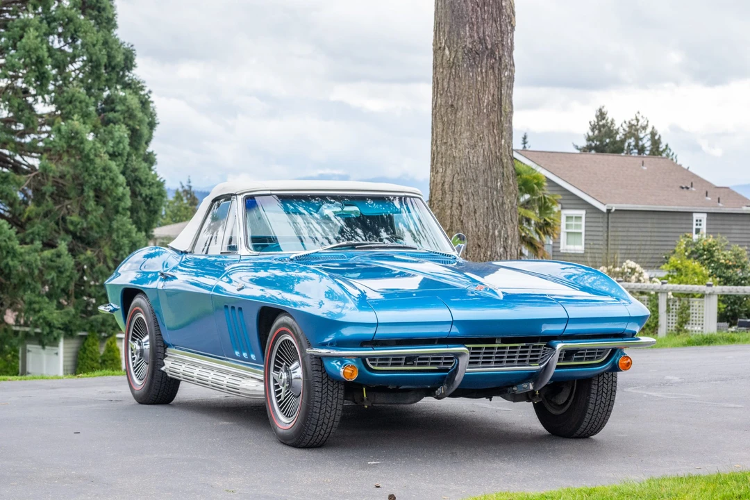 1965 Chevrolet Corvette C2 - Image 15 of 31