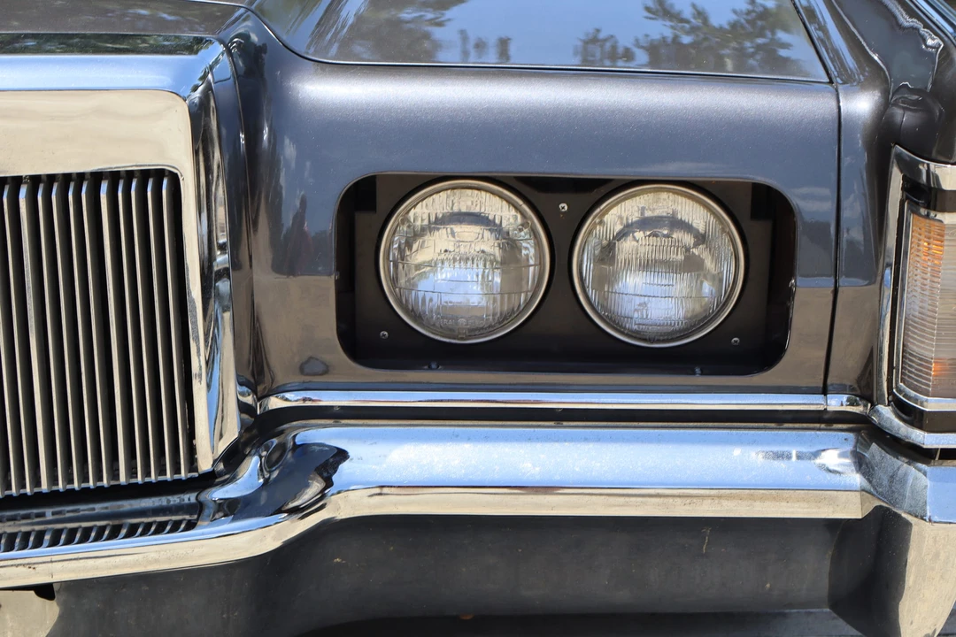1969 Lincoln Continental Mark III - Image 30 of 31